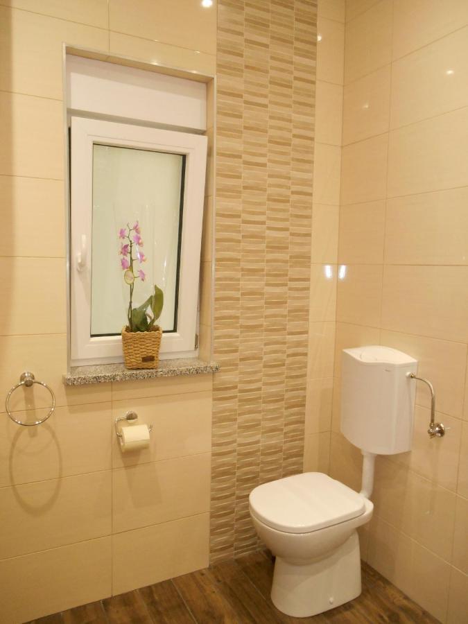Z&D Apartment พูลา ภายนอก รูปภาพ