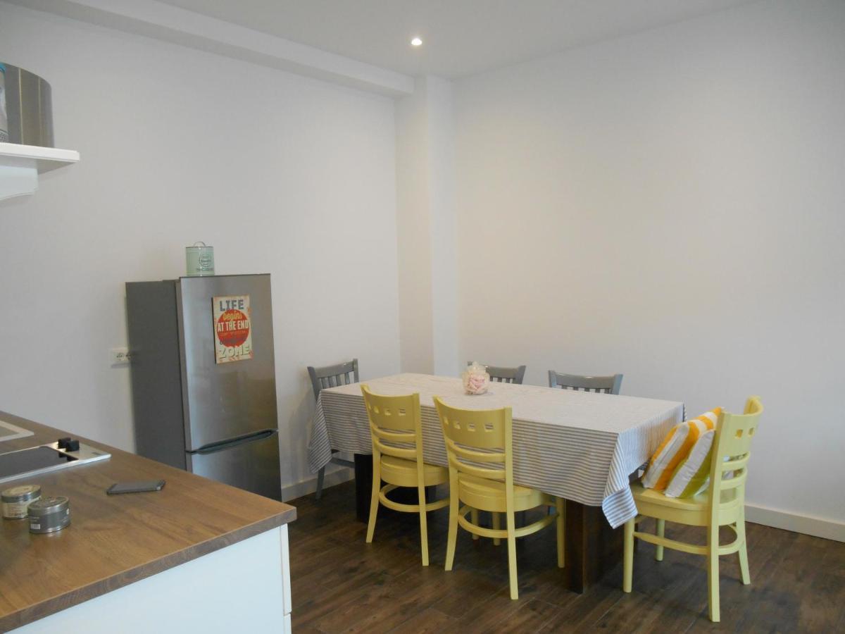 Z&D Apartment พูลา ภายนอก รูปภาพ